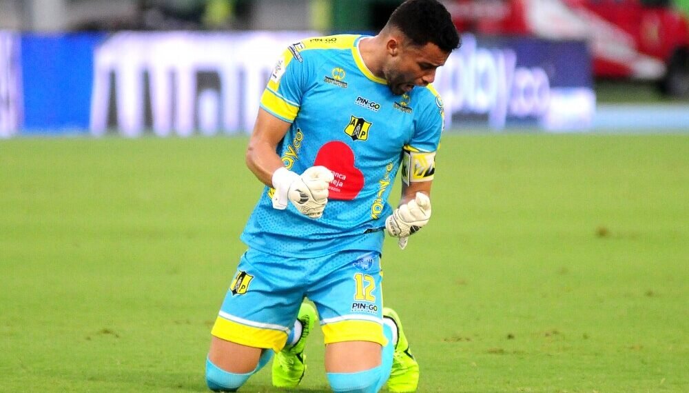 Los diablos rojos en busca de un refuerzo para la portería