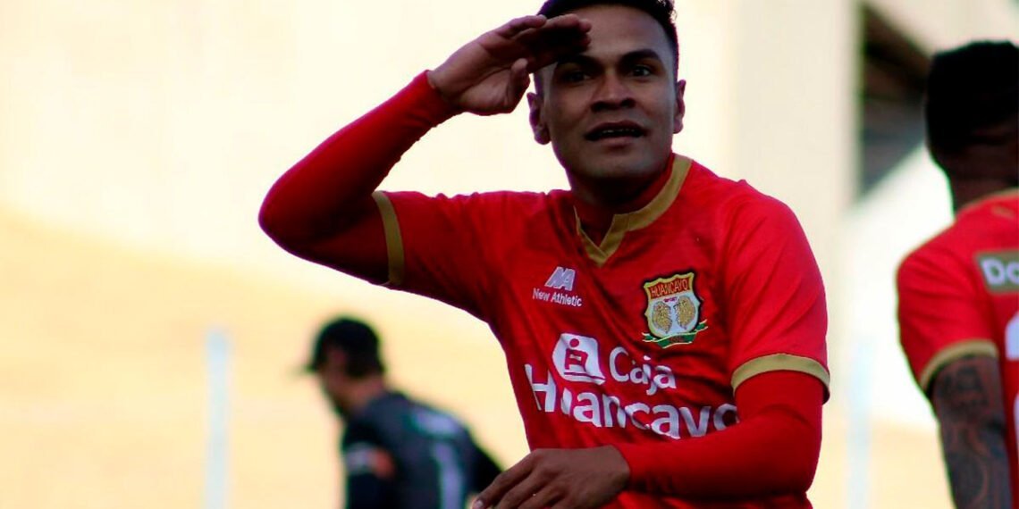 Luis Benites desea dar el salto a un grande de Perú