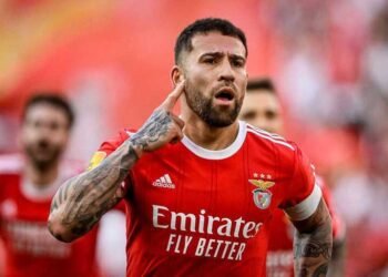 Otamendi se queda en Benfica hasta 2025