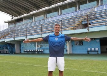 Hijo de Romario jugará en Bolivia