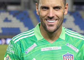 Junior de Barranquilla sigue de cerca a un jugador de la selección Uruguaya