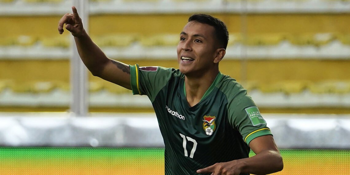 Roberto Fernández debutó en Rusia