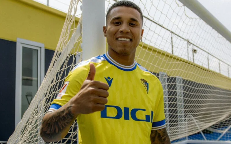 Darwin Machis vuelve al Cádiz
