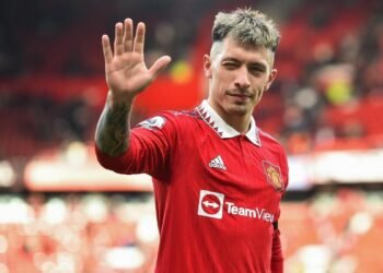 Lisandro Martinez: salario, estadísticas y otros números del “Carnicero”