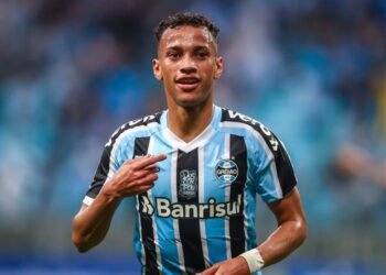 Gremio venderá Bitelo a Rusia