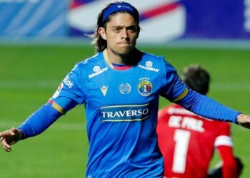 Montecinos tiene chances de volver al fútbol chileno