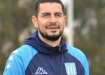 Negociaciones entre Racing y Arias