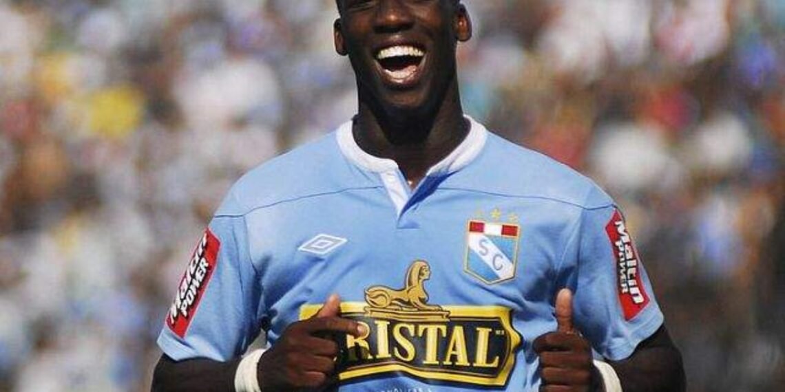 Luis Advincula: salario, números y estadísticas del defensor peruano de la Selección y de Boca Juniors