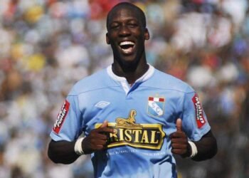 Luis Advincula: salario, números y estadísticas del defensor peruano de la Selección y de Boca Juniors