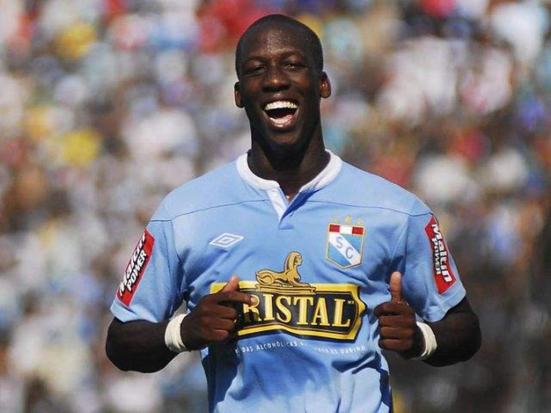 Salario de Luis Advincula