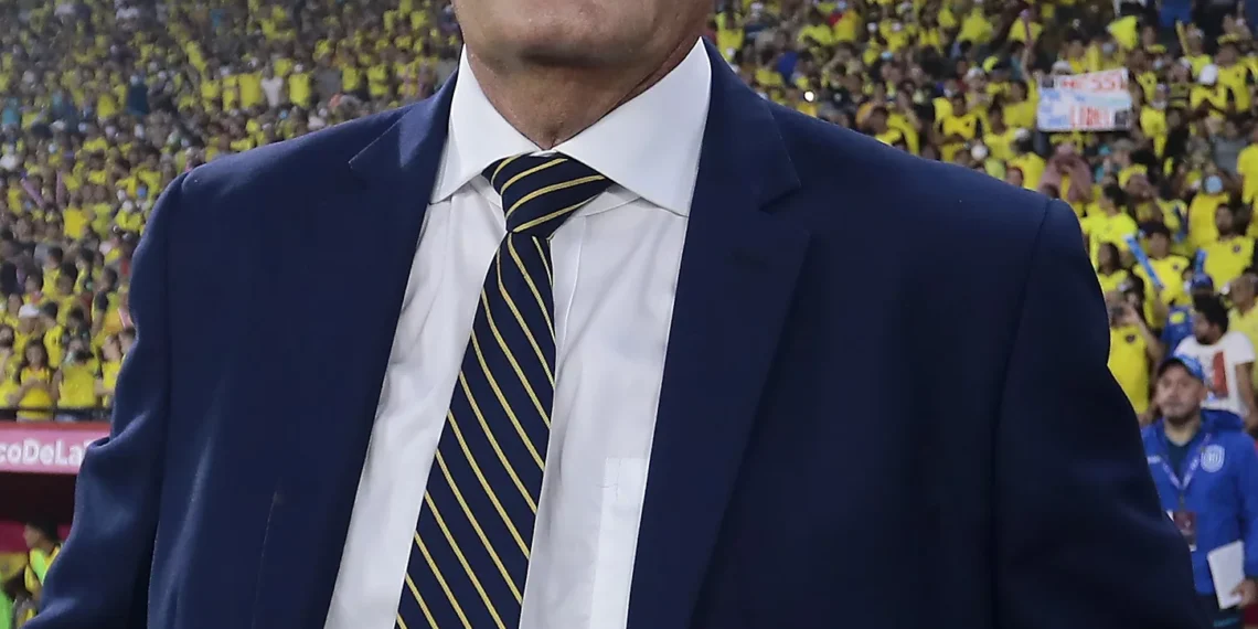 Gustavo Alfaro cerca de ser el DT de Racing de Avellaneda