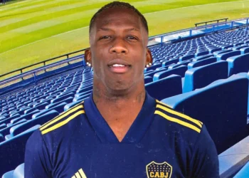 Luis Advincula: salario, números y estadísticas del defensor peruano de la Selección y de Boca Juniors
