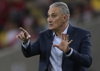 Tité ganará casi 2 millones de dólares en Brasil