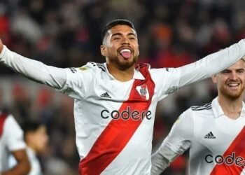 Fenerbahce quiere al defensor Paulo Díaz