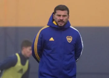 Mariano Herrón asume como DT de Boca tras la salida de Almirón