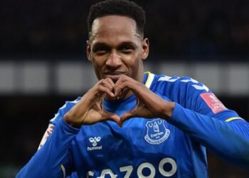 Yeri Mina, números y estadísticas del defensor colombiano de Fiorentina de Italia